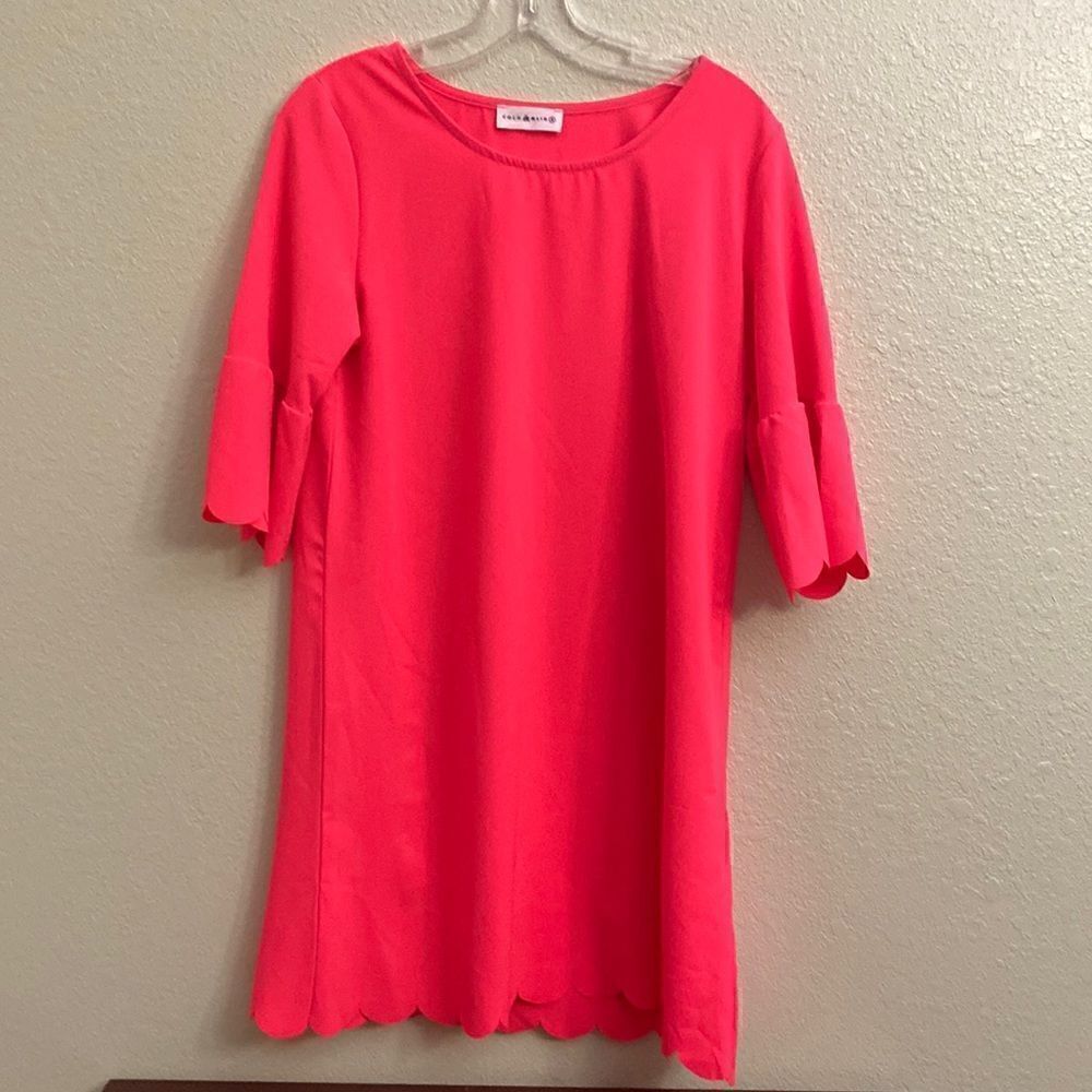Coco & Main Scallop Bell Sleeve Pink Dress size small